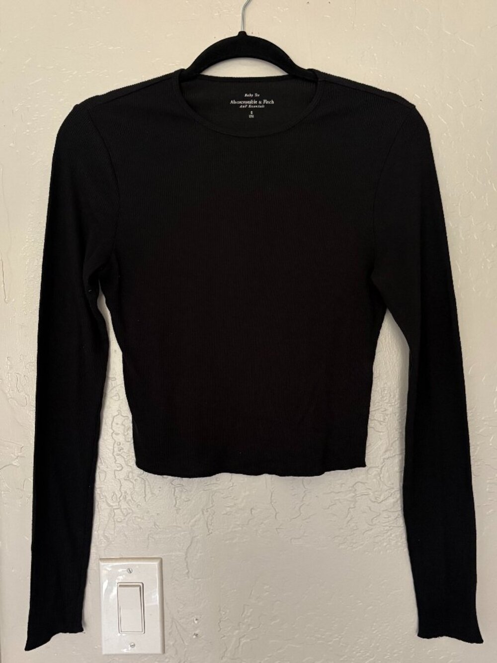 Abercrombie and Fitch Long Sleeve A&F Essentials Black Baby Tee in Size Small